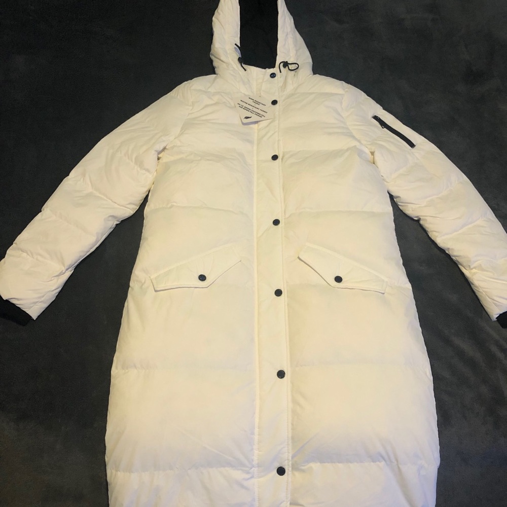 SOLD❌❌❌New Women’s Hollister Long Puffer Jacket